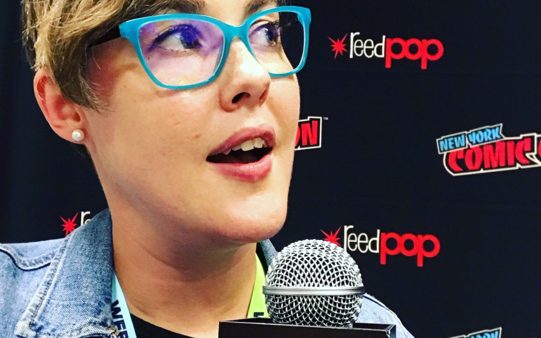 Sarah speaking at NYCC 2019
